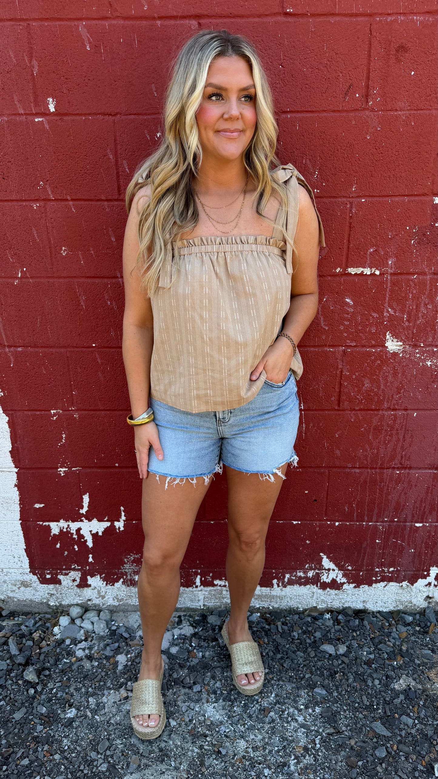 Stop & Stare Shorts - Light Wash