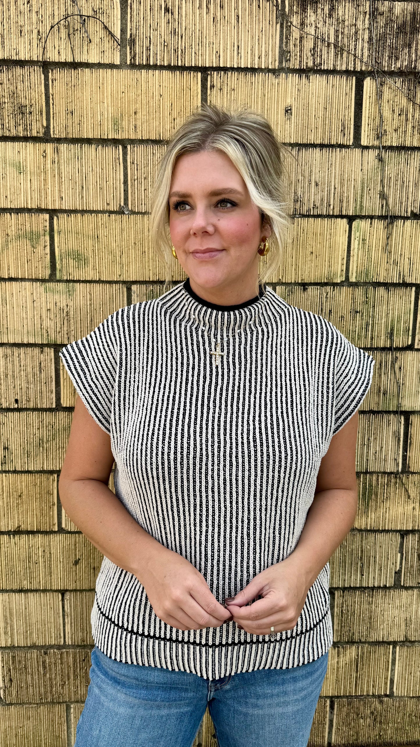 Two Toned Ribbed Sweater - Black