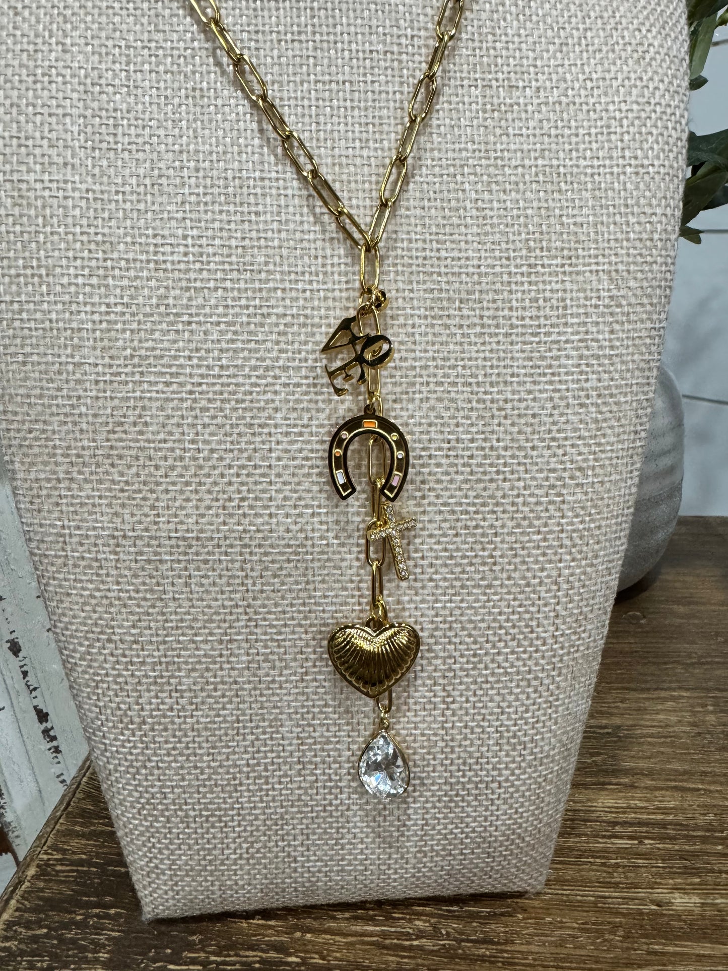 Victoria Necklace