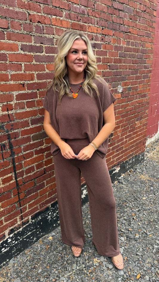 Classic Comfort Ribbed Set - Brown