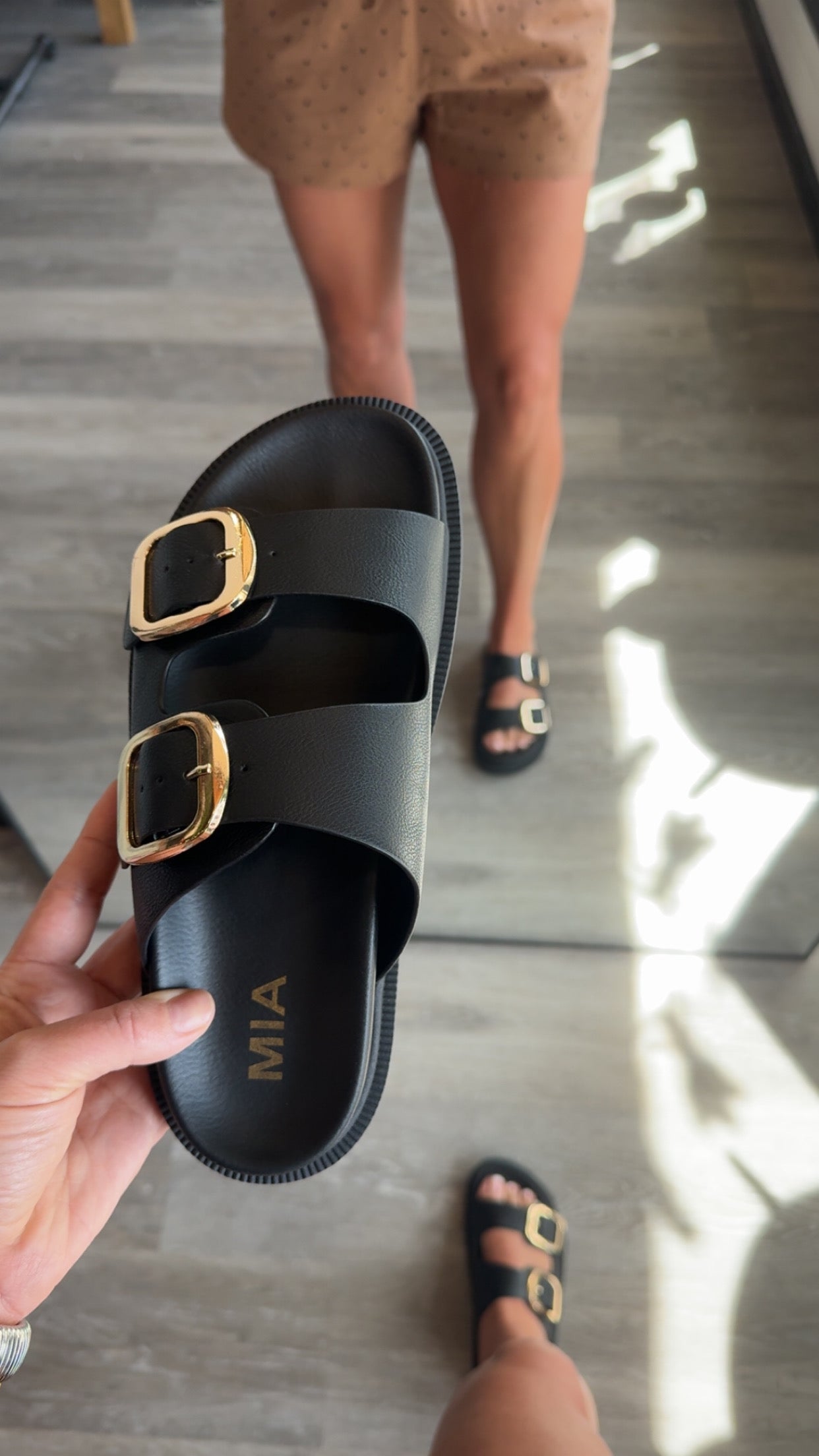 Mia Gen Sandal - Black