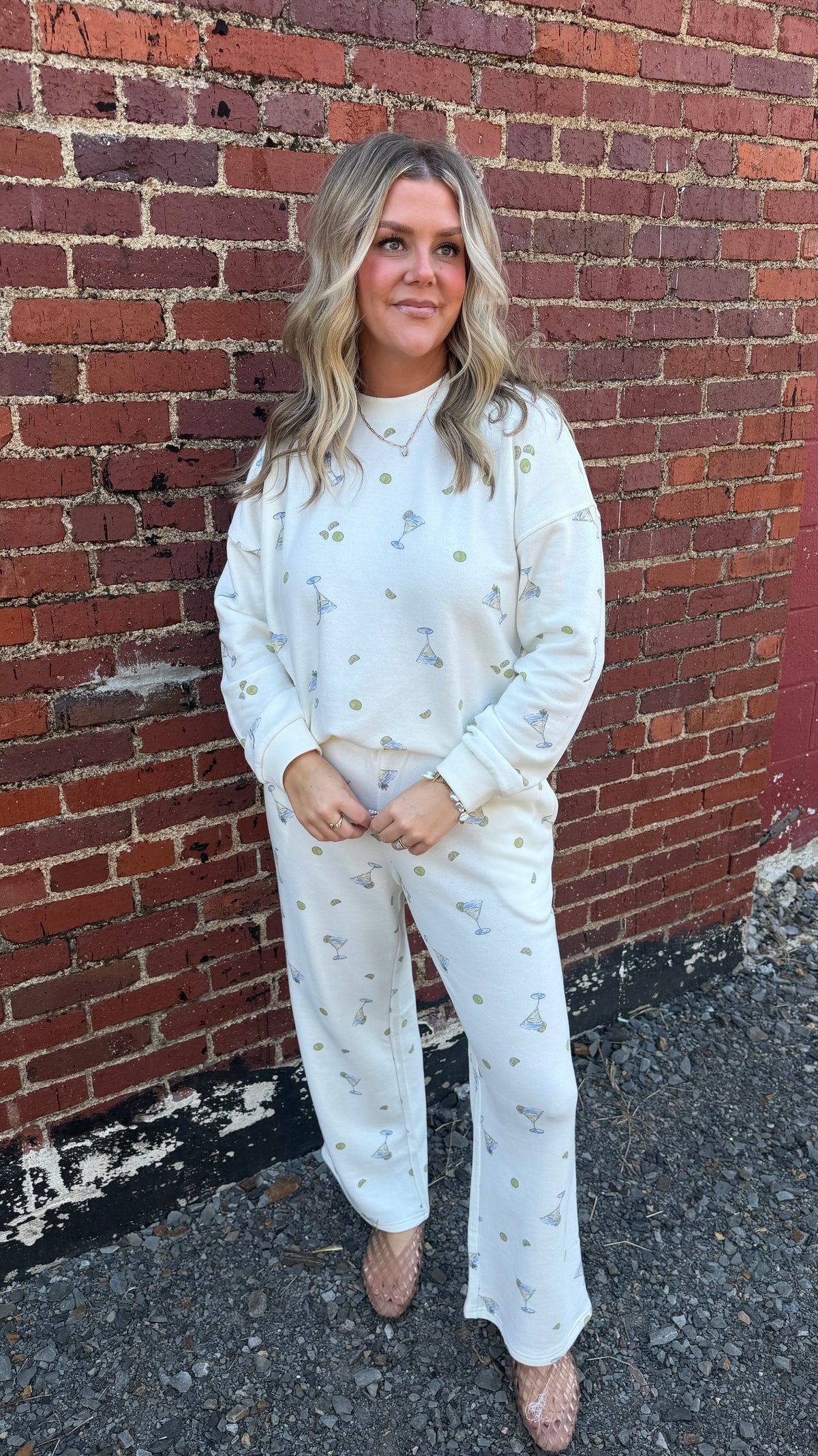 A 'Tini Bit Cuter Sweatpants