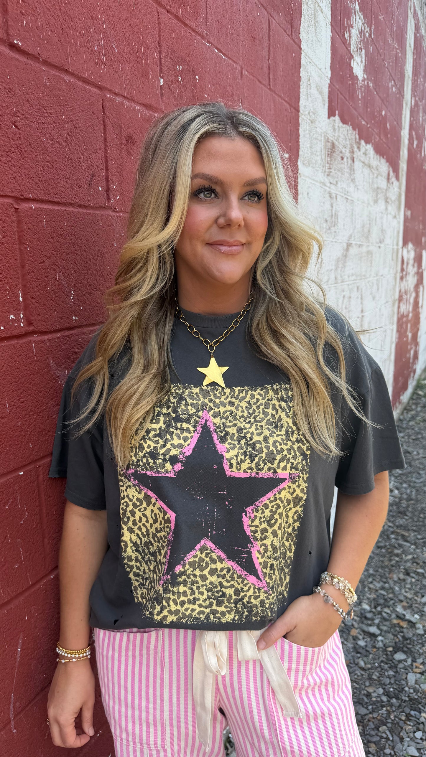 Vintage Leopard Star Graphic