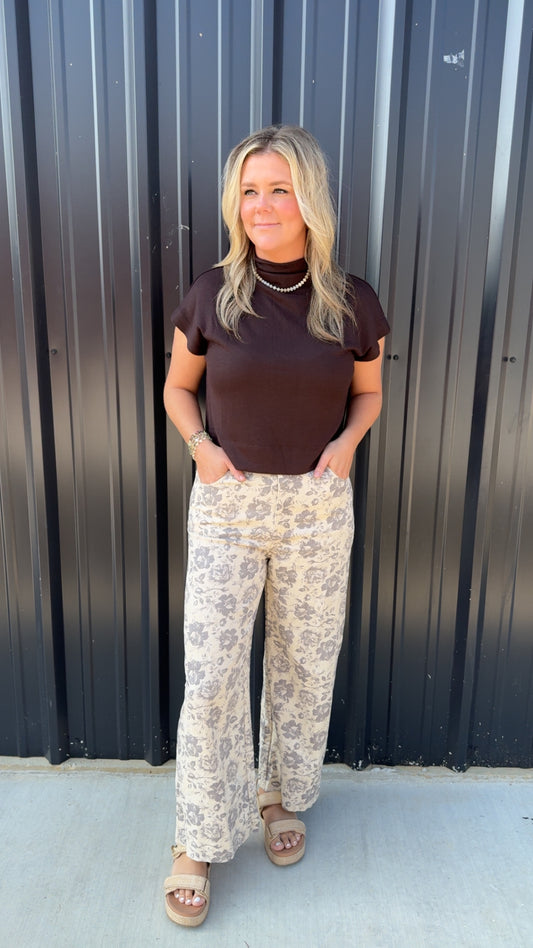 Cropped Floral Print Pants