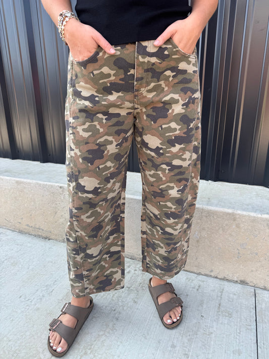 Camo Washed Barrell Jeans