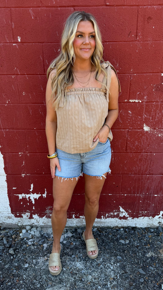 Stop & Stare Shorts - Light Wash