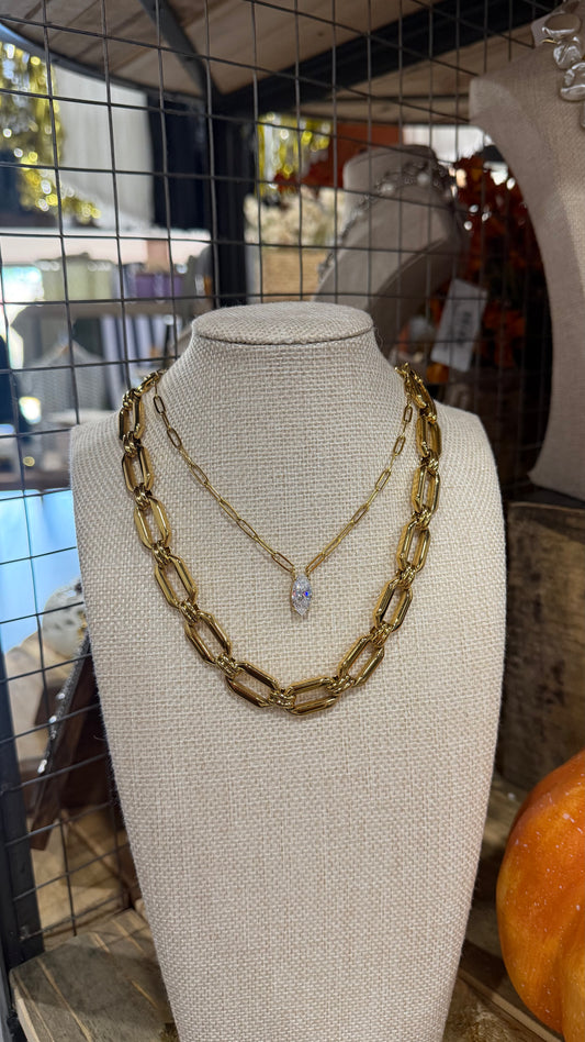 Gold Pendant Necklace