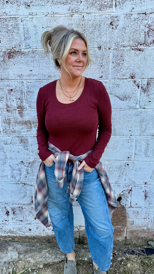 Teagan Ribbed Scoop Neck - Burgandy