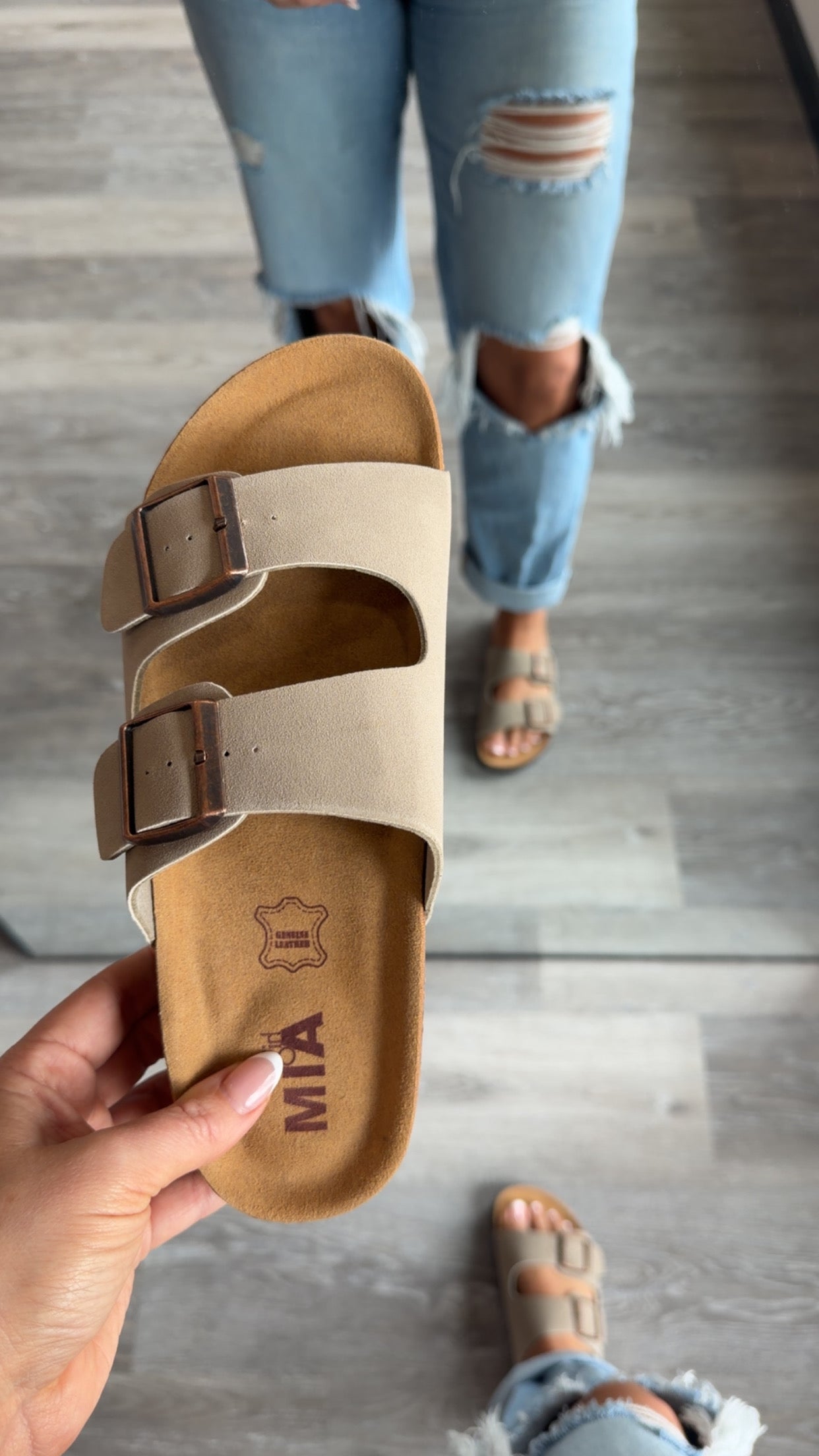 Mia Ninah Sandal - Taupe