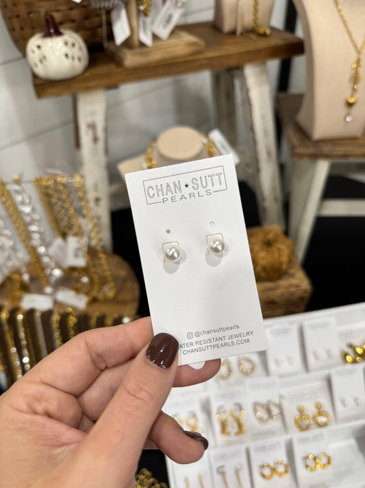 Pearl Studs